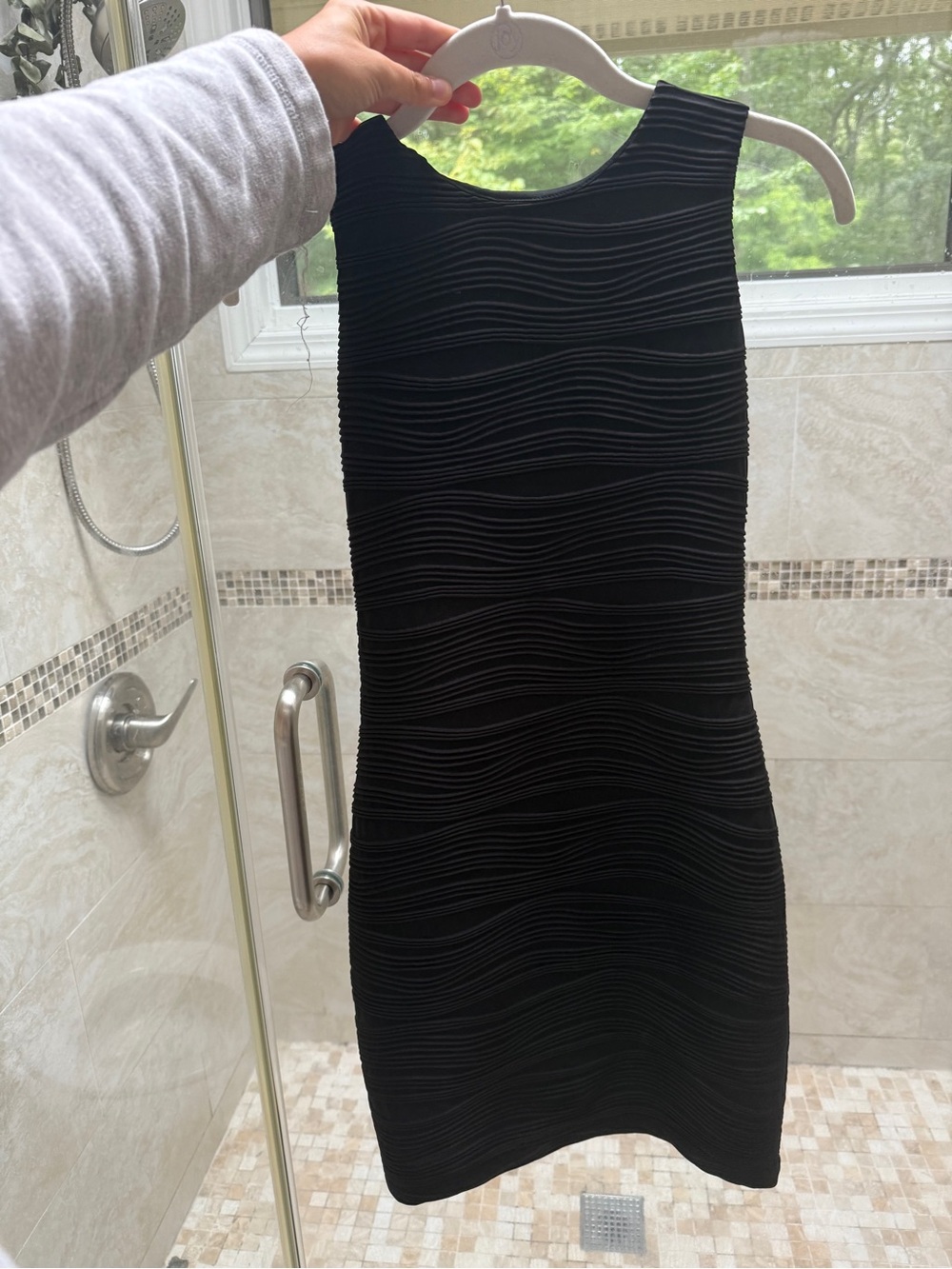 Black bodycon dress